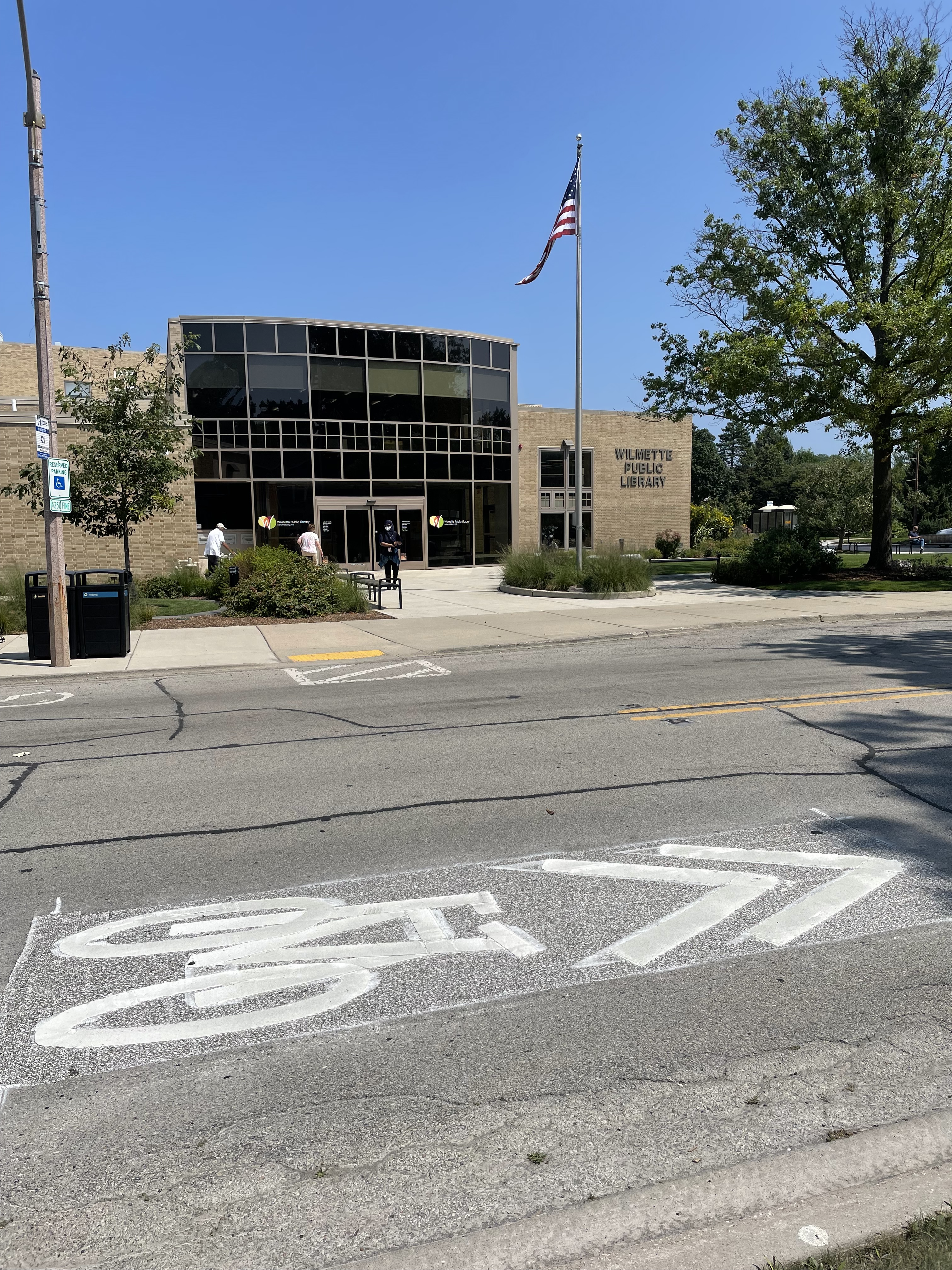Three more roads now have ‘sharrows’ – Bike Walk Wilmette